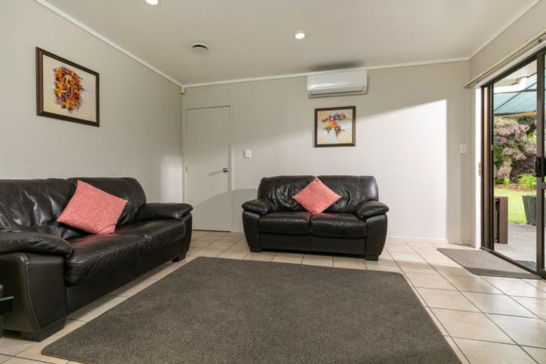 Photo of property in 74 Vintage Drive, Henderson, Auckland, 0612