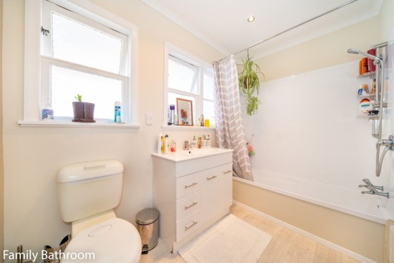 Photo of property in 46 Ebdentown Street, Ebdentown, Upper Hutt, 5018