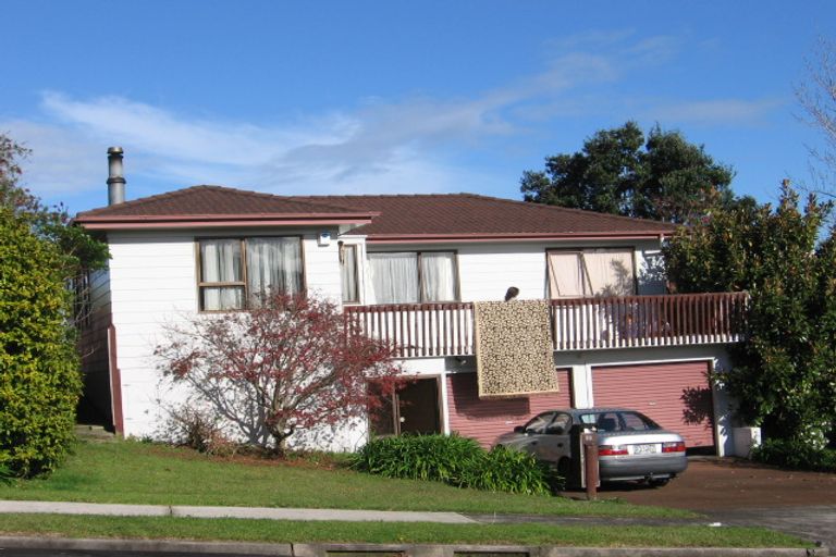 Photo of property in 19 Ransom Smyth Drive, Goodwood Heights, Auckland, 2105
