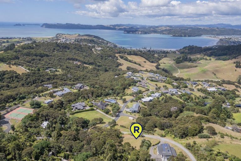 Photo of property in 47 Tarapatiki Drive, Whitianga, 3510