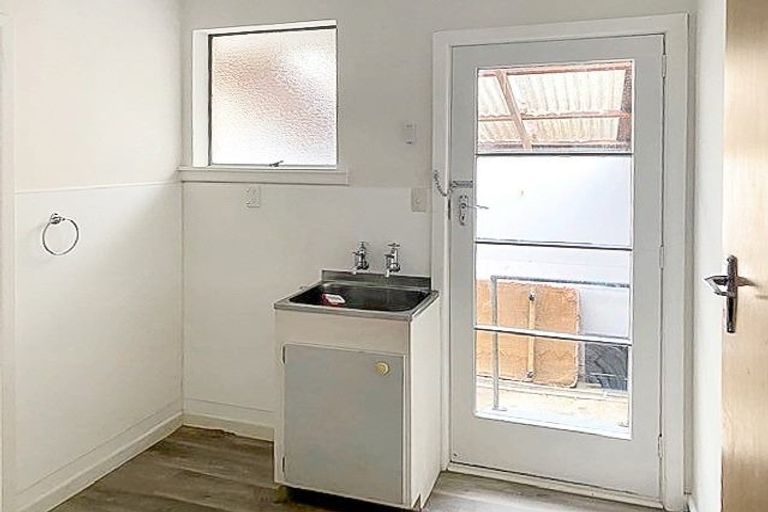 Photo of property in 17 Morris Road, Amberley, 7410