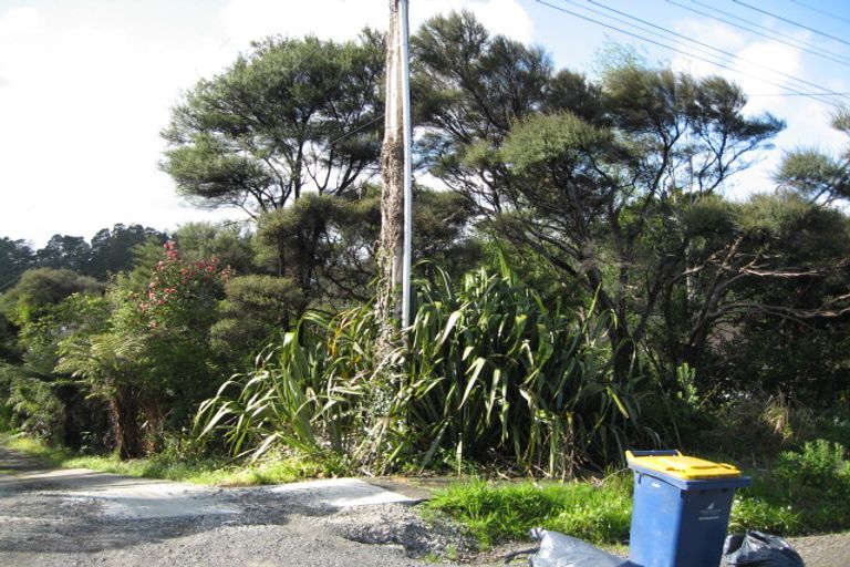 Photo of property in 16 Northfield Road, Waitakere, Auckland, 0816