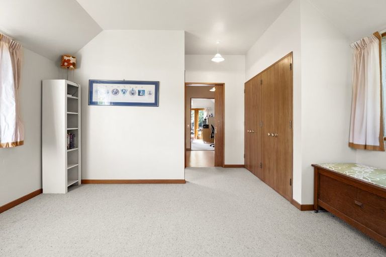 Photo of property in 100 Glenross Street, Glenross, Dunedin, 9011