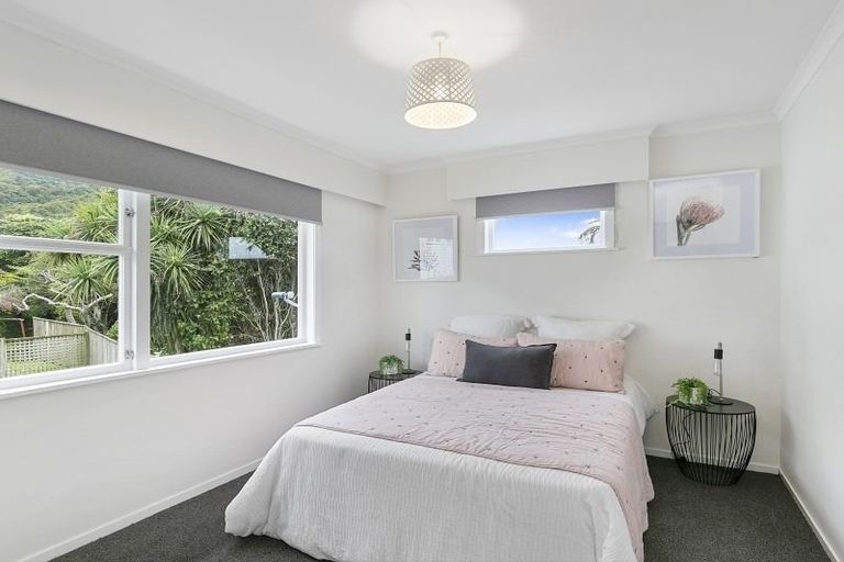 Photo of property in 54 Kandy Crescent, Ngaio, Wellington, 6035