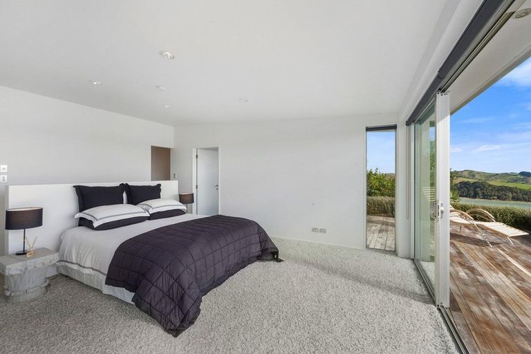 Photo of property in 21 Pa Road, Kaiwaka, 0573