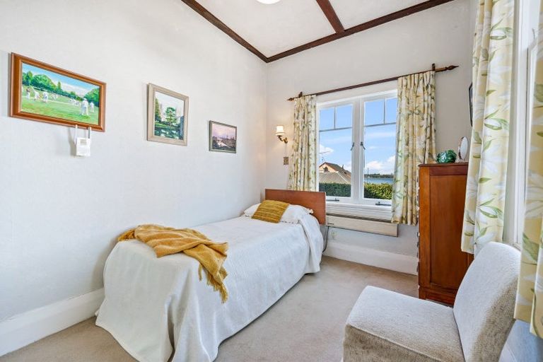 Photo of property in 3 Cambridge Terrace, Devonport, Auckland, 0624