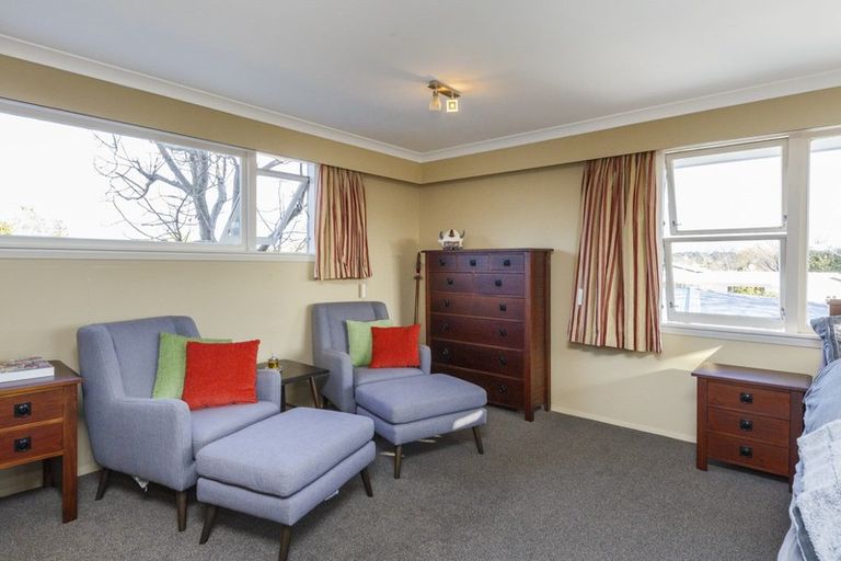 Photo of property in 38 Wikiriwhi Crescent, Awapuni, Palmerston North, 4412