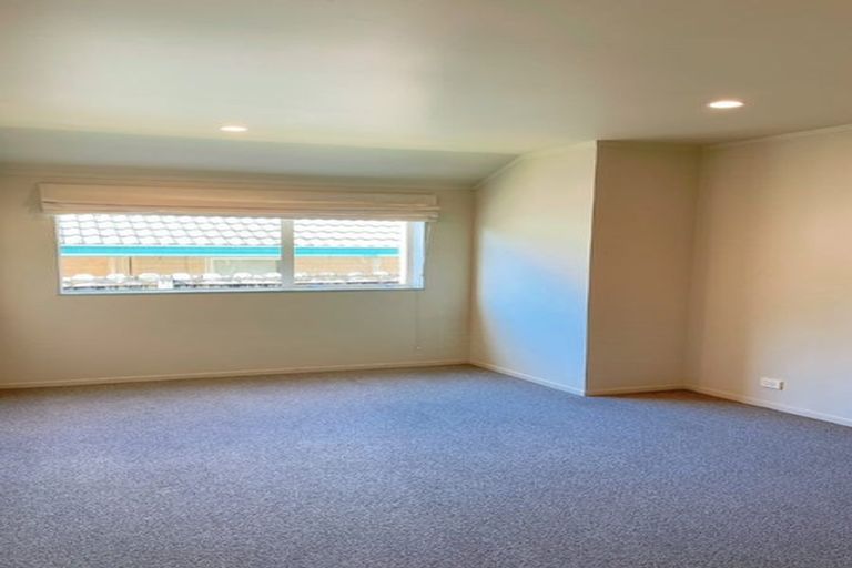 Photo of property in 14 Wineberry Place, Albany, Auckland, 0632