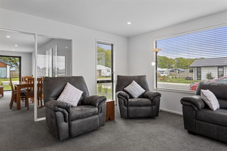 Photo of property in 2 Stonyer Street, Woodend, 7610