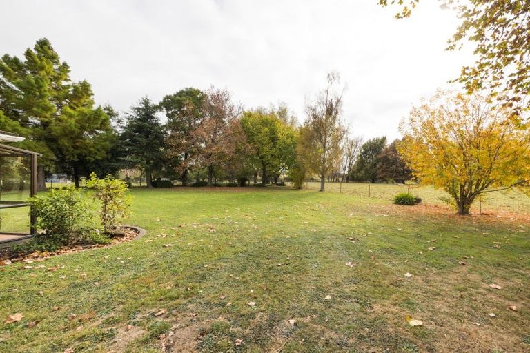 Photo of property in 660b Roberts Line, Kelvin Grove, Palmerston North, 4470