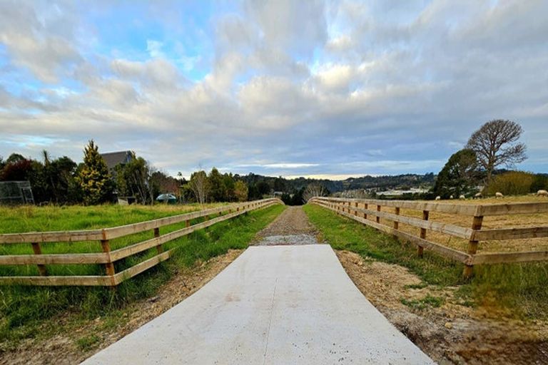 Photo of property in 679 Ridge Road, Riverhead, 0793