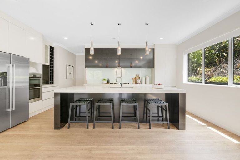 Photo of property in 35 Remuremu Street, Long Bay, Auckland, 0630