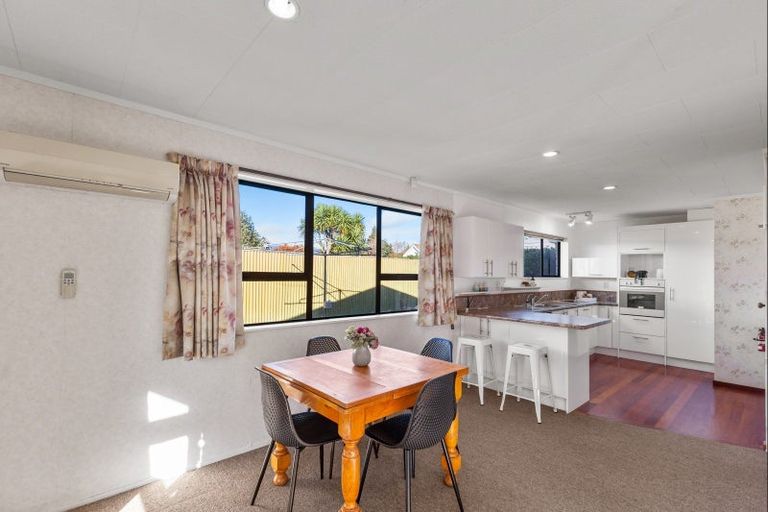 Photo of property in 112a Winchester Street, Levin, 5510