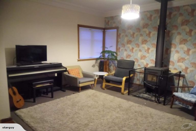 Photo of property in 3 Garden Road, Avalon, Lower Hutt, 5011