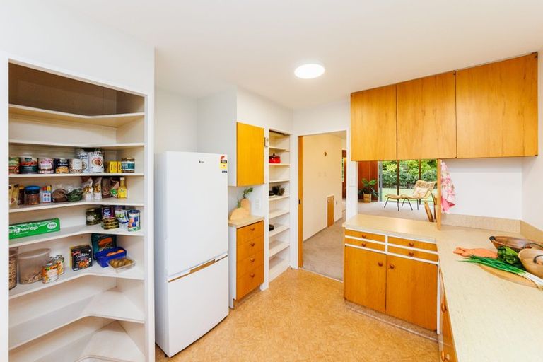 Photo of property in 25 Heathcote Place, Fitzherbert, Palmerston North, 4410