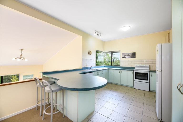 Photo of property in 44 Rhinevale Close, Henderson, Auckland, 0612