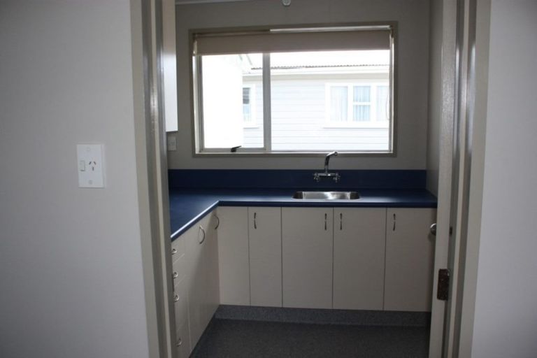 Photo of property in 17a Bradshaw Street, South Dunedin, Dunedin, 9012