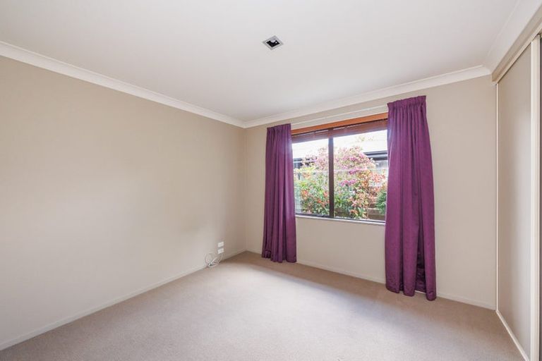 Photo of property in 23 Opawa Place, Terrace End, Palmerston North, 4410