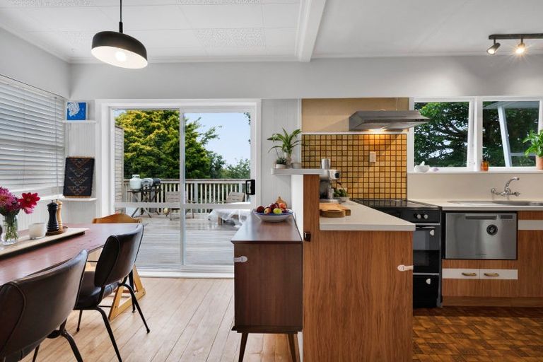 Photo of property in 17d Manu Crescent, Upper Vogeltown, New Plymouth, 4310