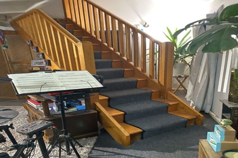 Photo of property in 341 Upper Harbour Drive, Greenhithe, Auckland, 0632