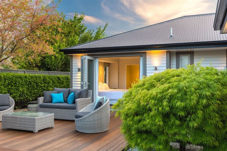 Photo of property in 11 Old Red Barn Road, Halswell, Christchurch, 8025