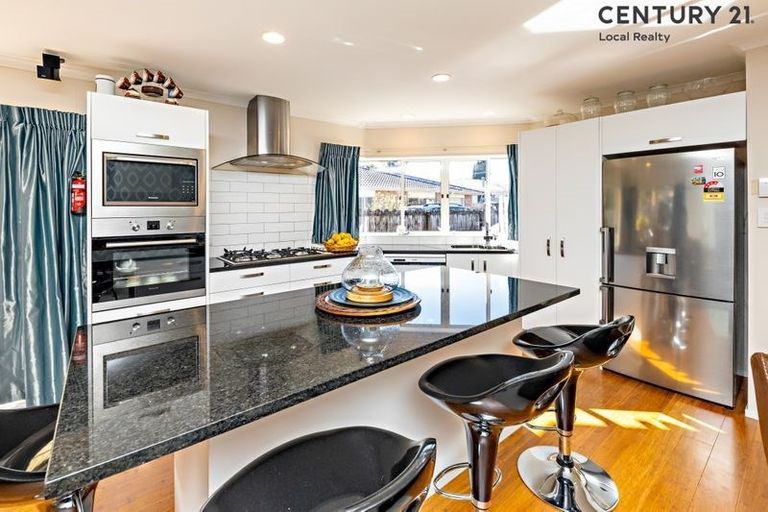 Photo of property in 55a Kelvin Road, Papakura, 2110