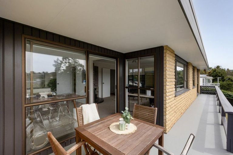 Photo of property in 73 Sutherland Road, Brookfield, Tauranga, 3110