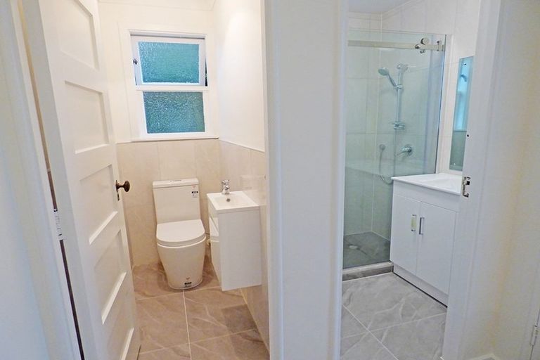 Photo of property in 38 Gardner Avenue, New Lynn, Auckland, 0600