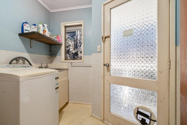 Photo of property in 22 Frankley Road, Westown, New Plymouth, 4310