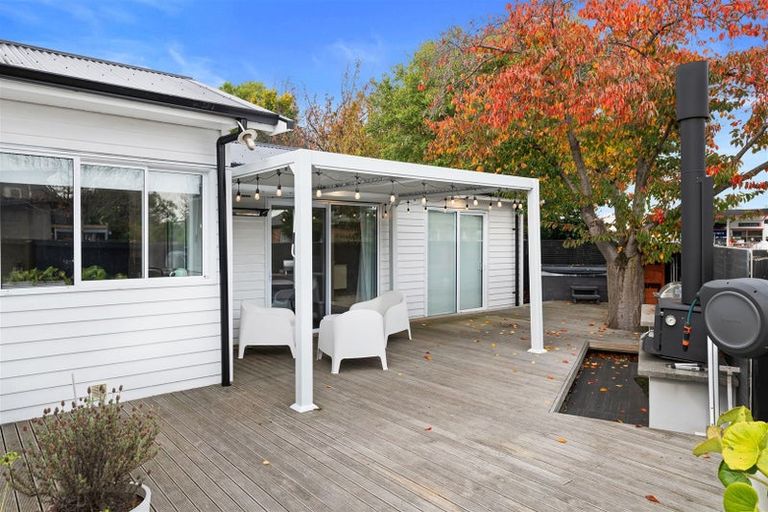 Photo of property in 68 Blighs Road, Strowan, Christchurch, 8052