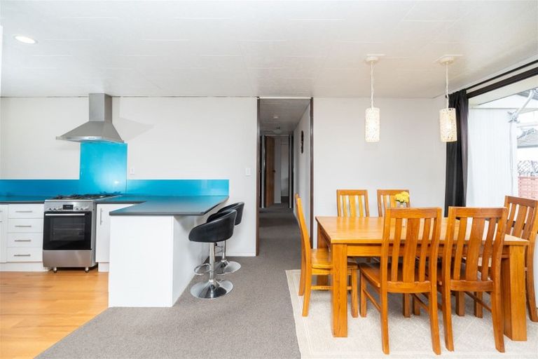 Photo of property in 31 Garland Drive, St Andrews, Hamilton, 3200