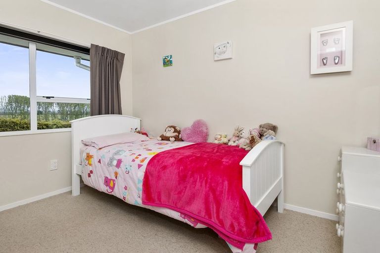 Photo of property in 6 Lorelei Place, Opaheke, Papakura, 2113