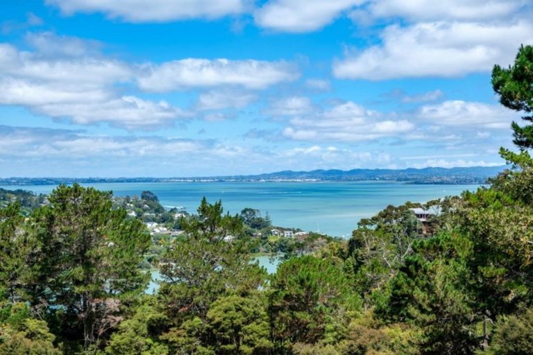 Photo of property in 39 Upper Harbour Drive, Greenhithe, Auckland, 0632
