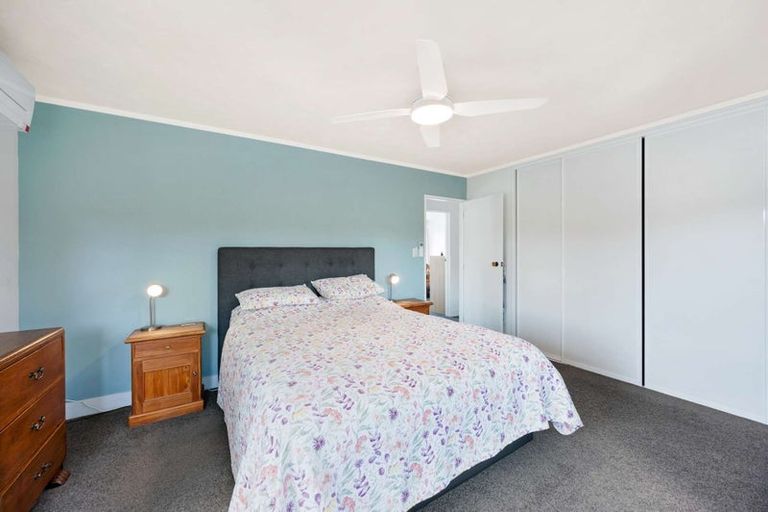 Photo of property in 30c Neeve Road, Taradale, Napier, 4112