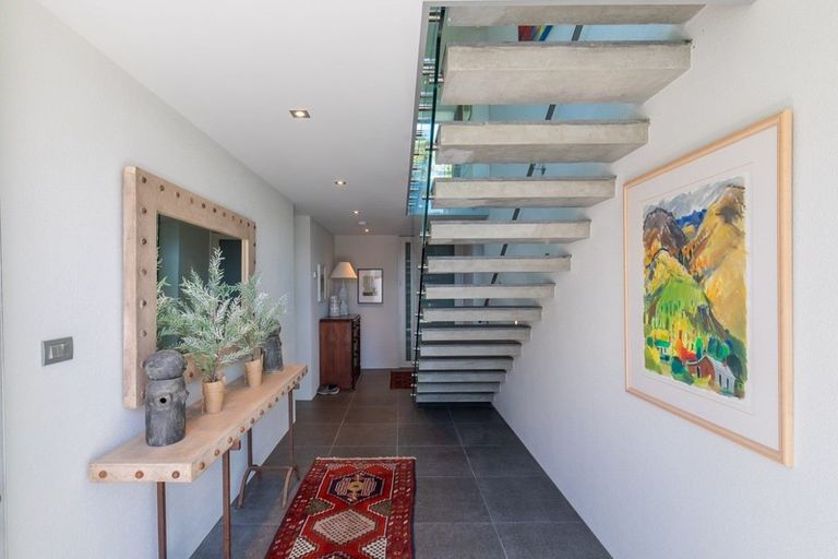 Photo of property in 15 Faulks Terrace, Wanaka, 9305