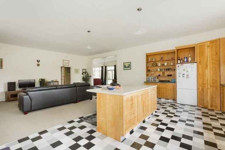 Photo of property in 16 Thomas Street, Palmerston, 9430