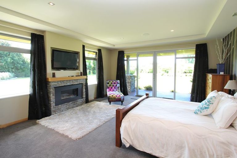 Photo of property in 20 Mcsaveneys Road, Marshland, Christchurch, 8051