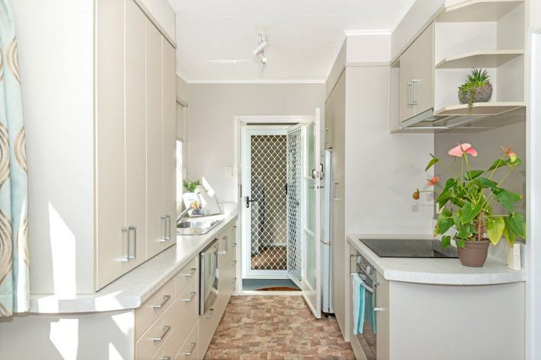 Photo of property in 69 Iranui Road, Inner Kaiti, Gisborne, 4010