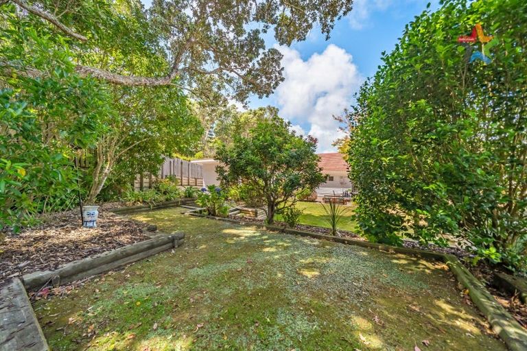 Photo of property in 52 Homewood Avenue, Karori, Wellington, 6012