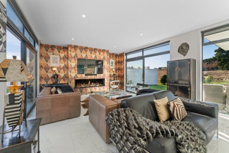 Photo of property in 16 The Fairways, Kinloch, Taupo, 3377