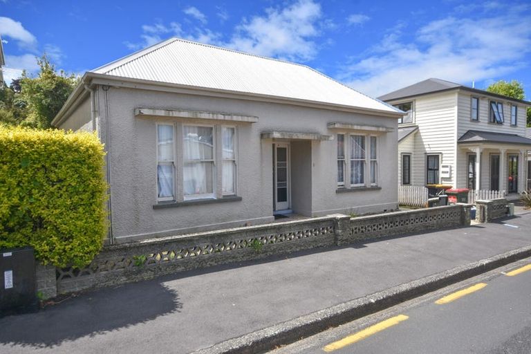 Photo of property in 1 Inverleith Street, North Dunedin, Dunedin, 9016