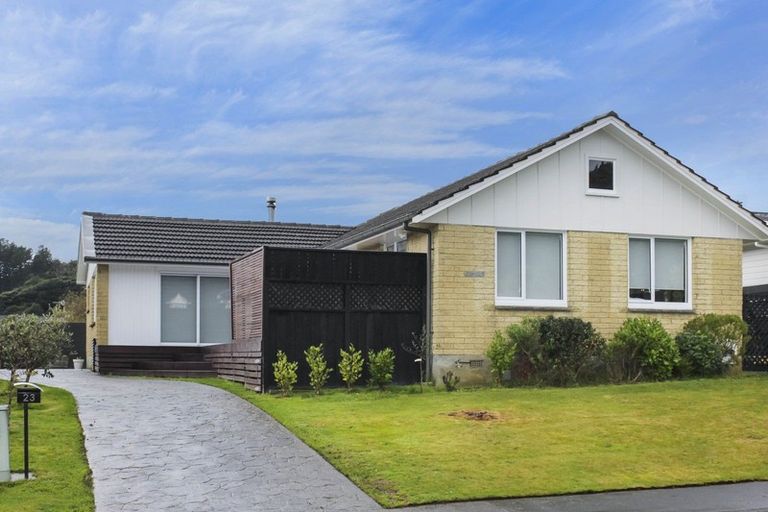 Photo of property in 23 Sunbrae Drive, Silverstream, Upper Hutt, 5019