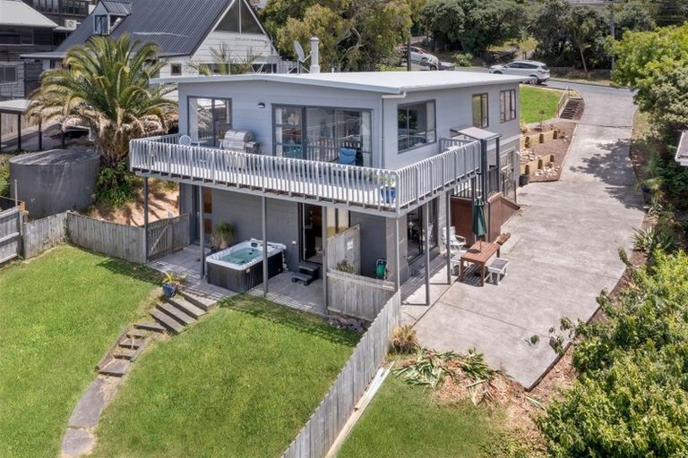 Photo of property in 19 Layton Road, Manly, Whangaparaoa, 0930