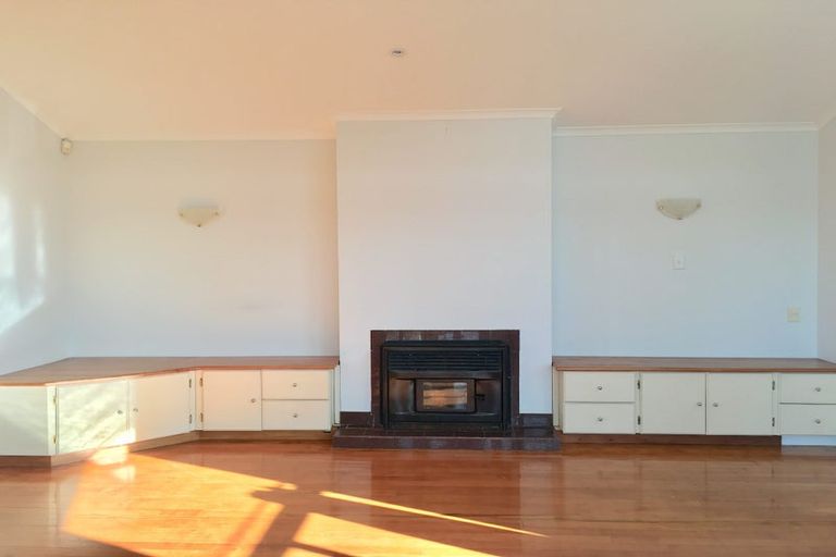 Photo of property in 109 Sylvan Avenue, Northcote, Auckland, 0627