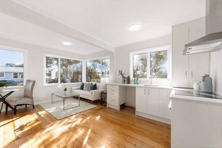 Photo of property in 34a Nile Road, Kelston, Auckland, 0602