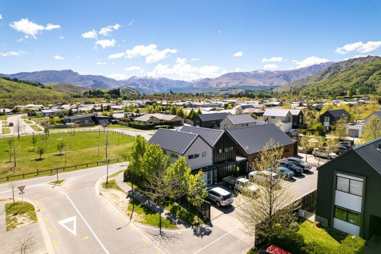 Photo of property in 1 Onslow Road, Lake Hayes, Queenstown, 9304