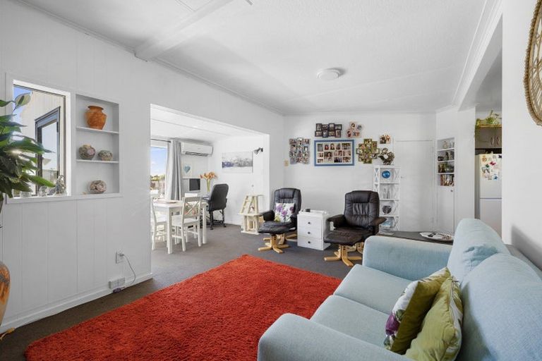 Photo of property in 92/1b South Road, Blagdon, New Plymouth, 4310