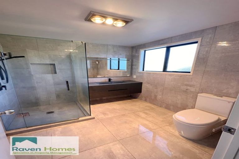 Photo of property in 9/11 The Avenue, Albany, Auckland, 0632