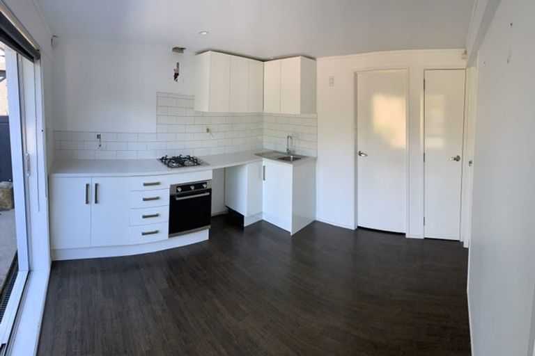 Photo of property in 549 Great South Road, Rosehill, Papakura, 2113