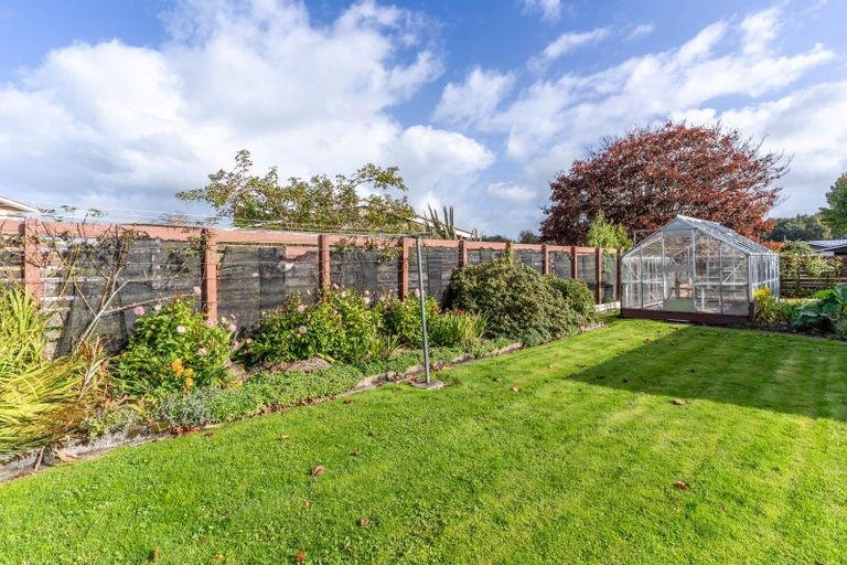 Photo of property in 13 Hamilton Avenue, Winton, 9720